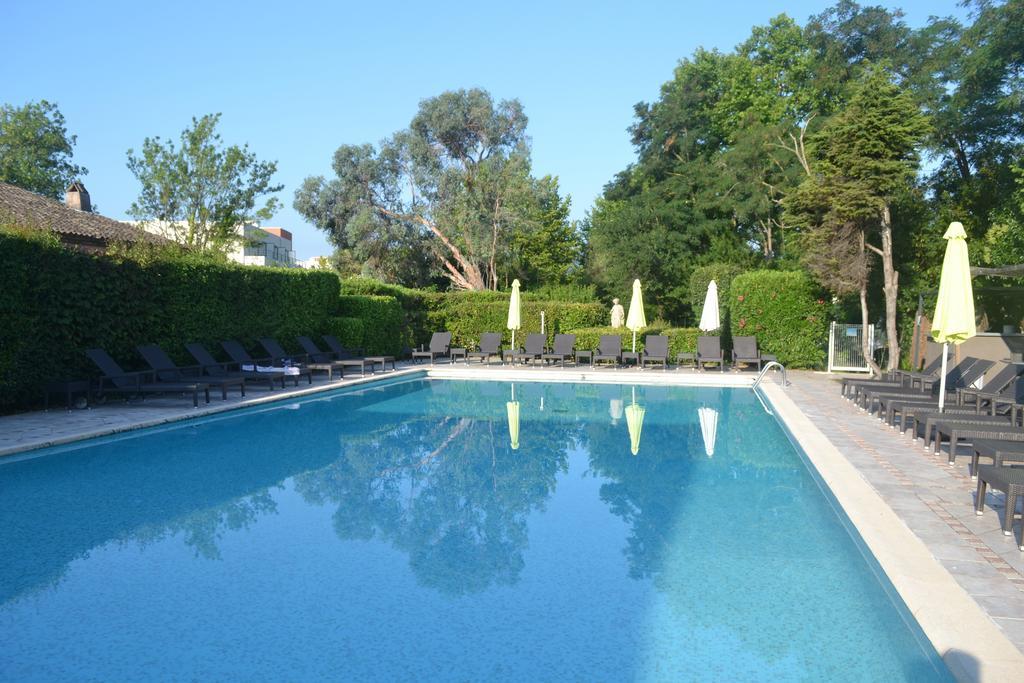 Le Rivage Aparthotel Mandelieu La Napoule Bagian luar foto