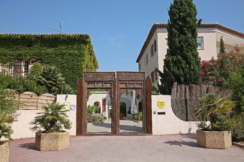 Le Rivage Aparthotel Mandelieu La Napoule Bagian luar foto