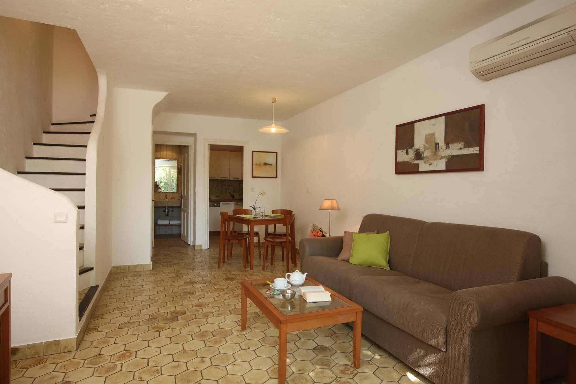 Le Rivage Aparthotel Mandelieu La Napoule Bagian luar foto